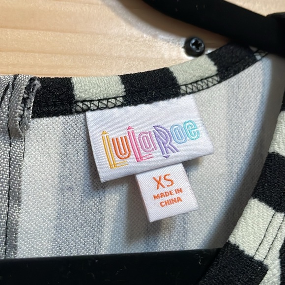 XS LuluRoe Amelia Dress black and not white stripes 🤣 - Picture 2 of 3